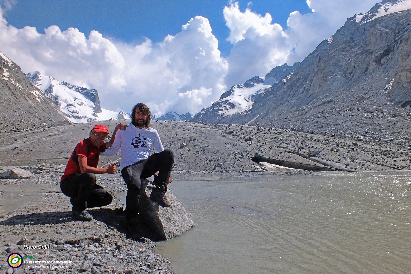 07 Il torrente glaciale Orlegna del ghiacciaio del Forno.JPG